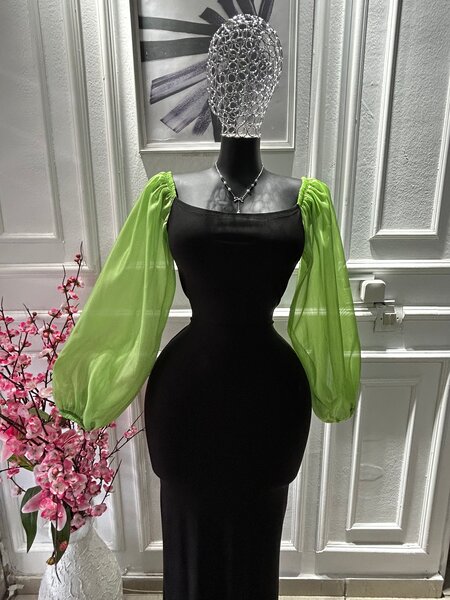 Robe élégante à manches vertes