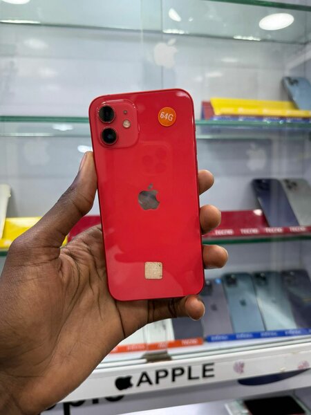 iPhone 64 Go rouge