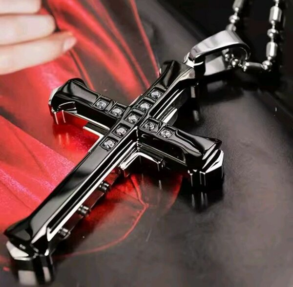 Pendentif Croix Acier Brillant