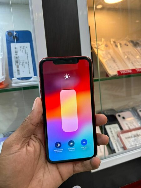 Iphone 11 64giga casineuf sans face ID