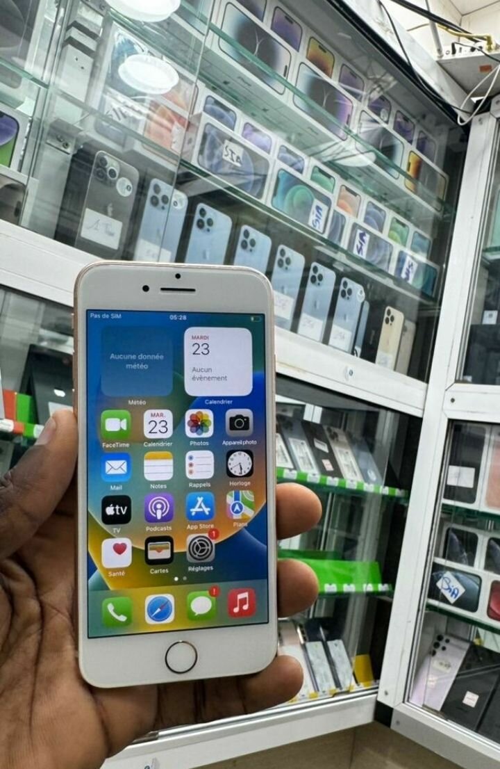 iPhone 8