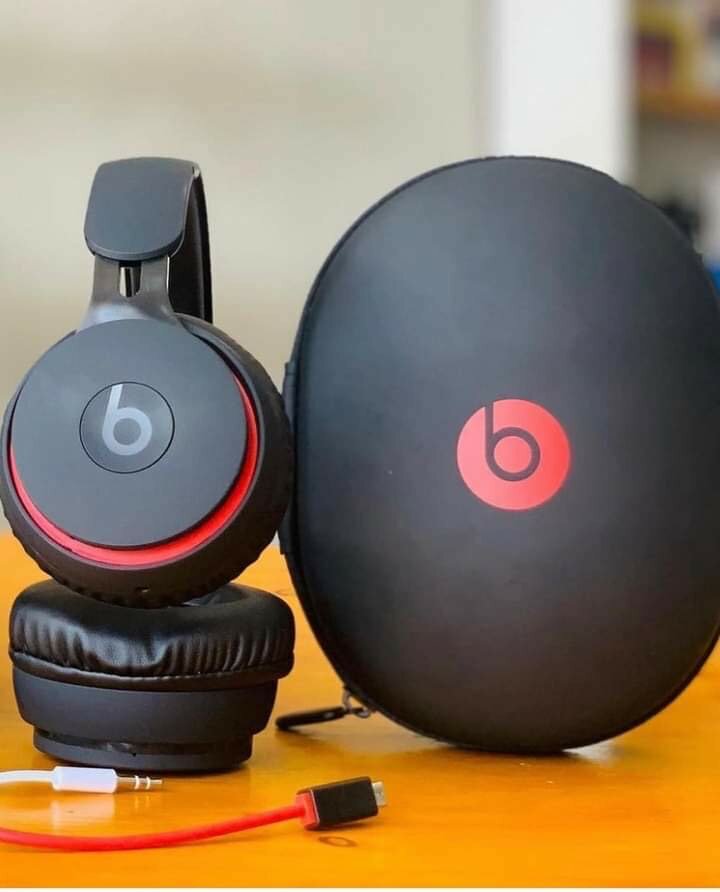 Beats Solo pro wireless Headset