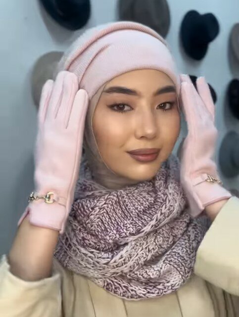 Красивая женская шапка. Из стриженой ангоры+шерсть.