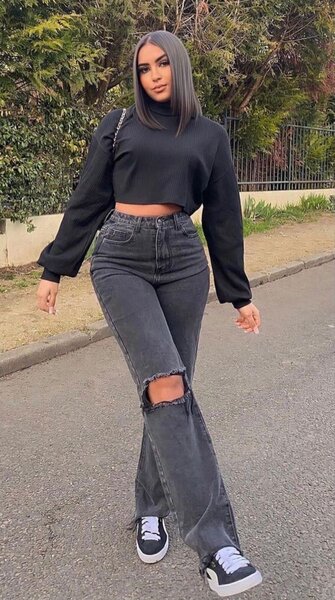 GRAY BOYFRIENDS JEANS