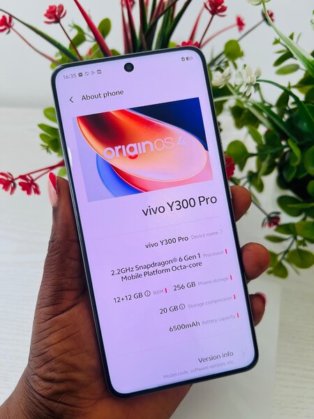 Vivo Y300 pro 12 + 256gb
