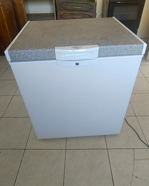 Preowned defy deep freezer 210L