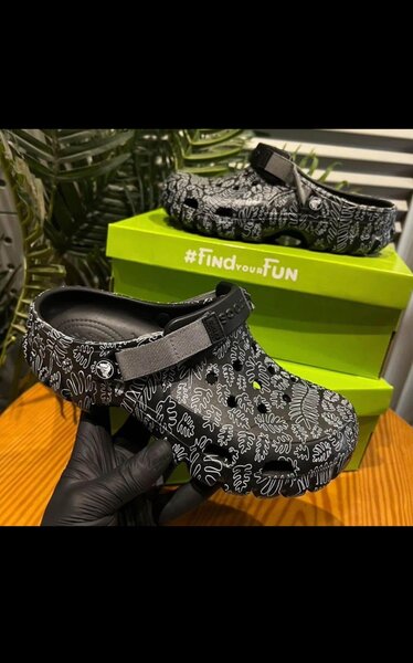 Crocs confortables pour loisirs