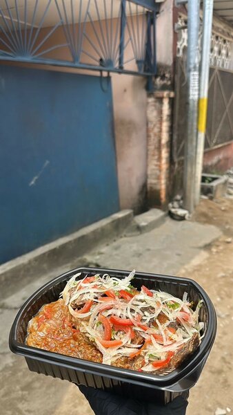 Poisson carpe grillé attiéké