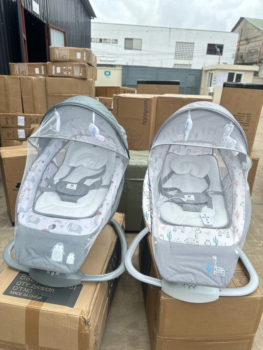 Transat bébé avec canopy