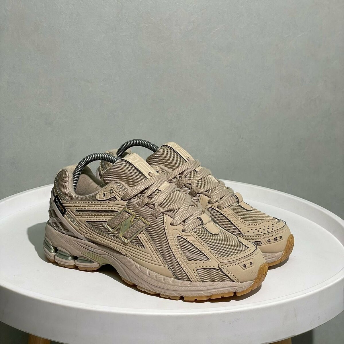 New Balance 1906
