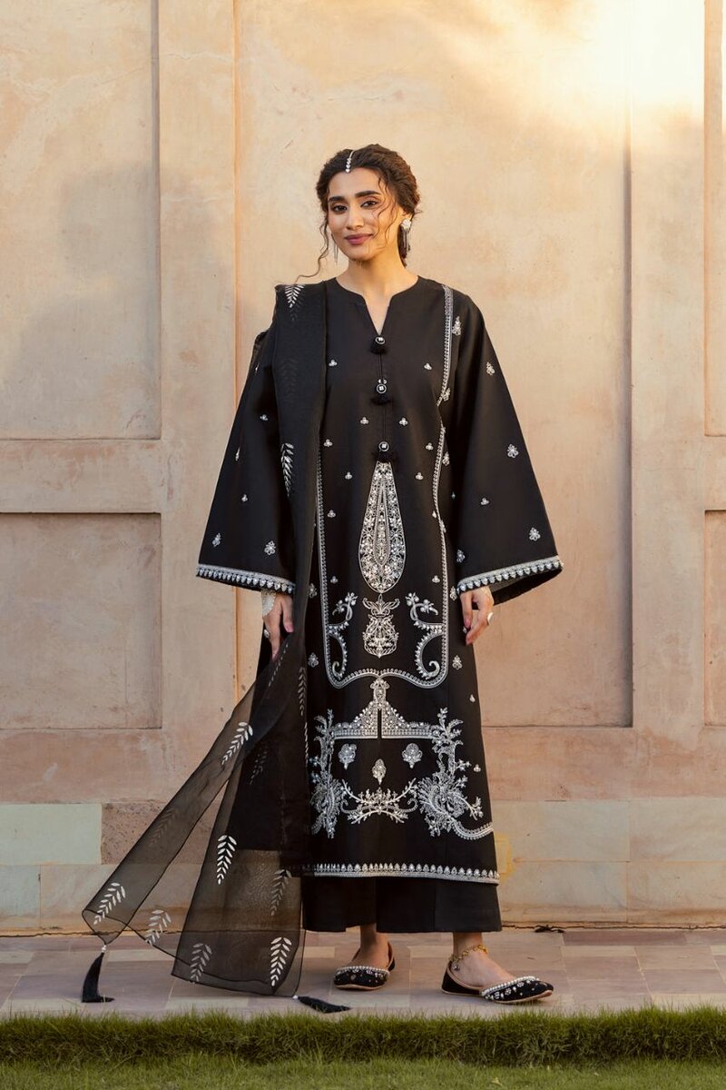 Ready to wear embroidered lawn 3 piece