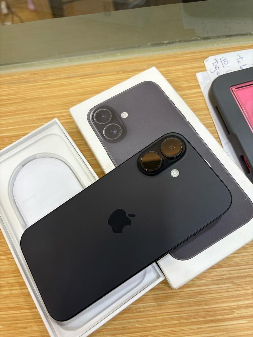 *iphone 16 128g état 10/10 :