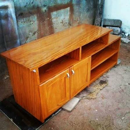 Meuble TV en bois élégant