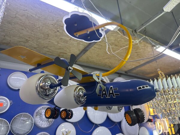 Люстра самолёт