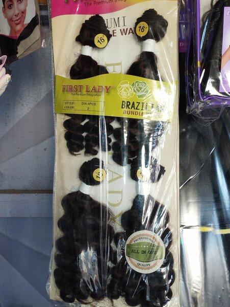 Extensions brésiliennes bouclées