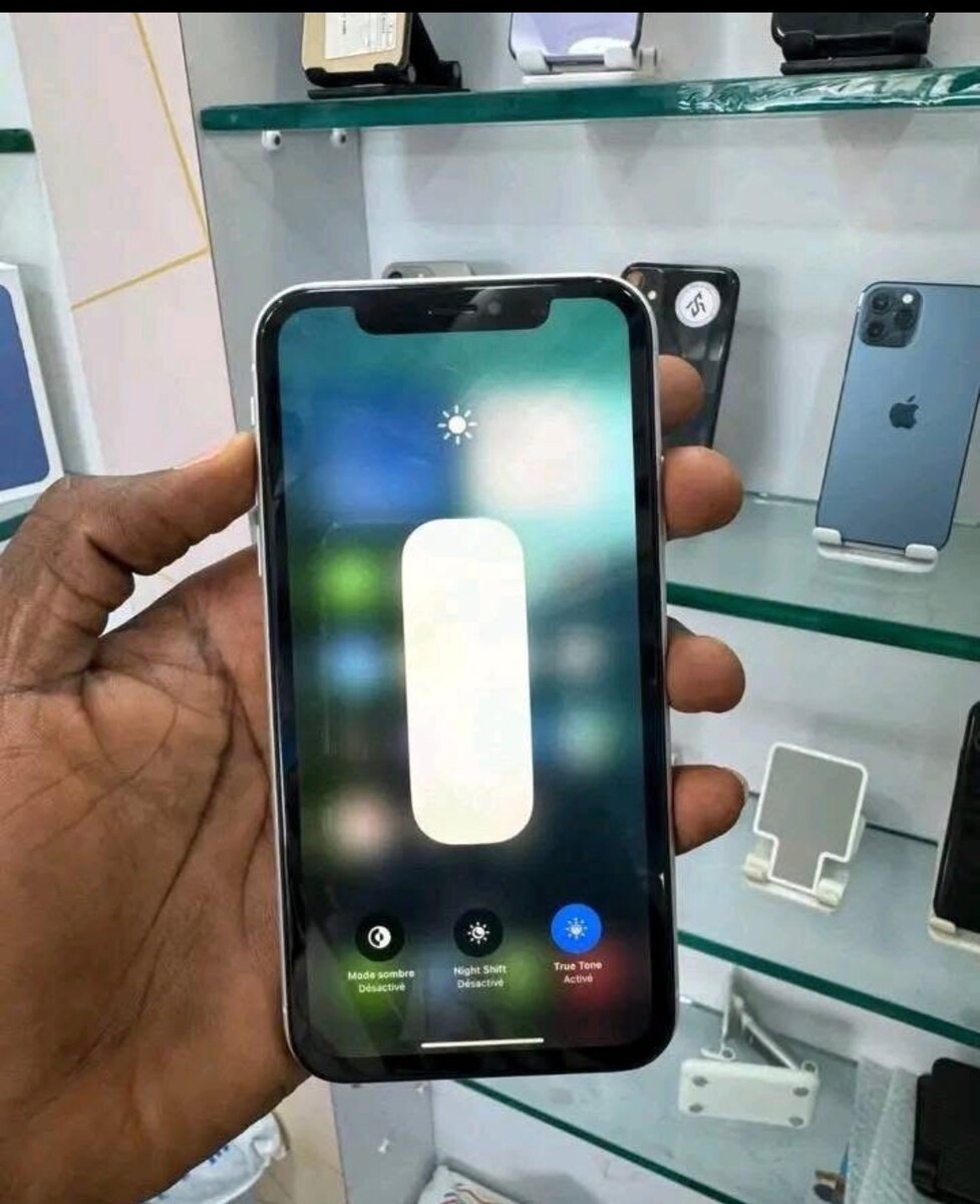 iPhone XR Blanc 64 Go
