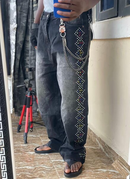 Jean noir avec strass