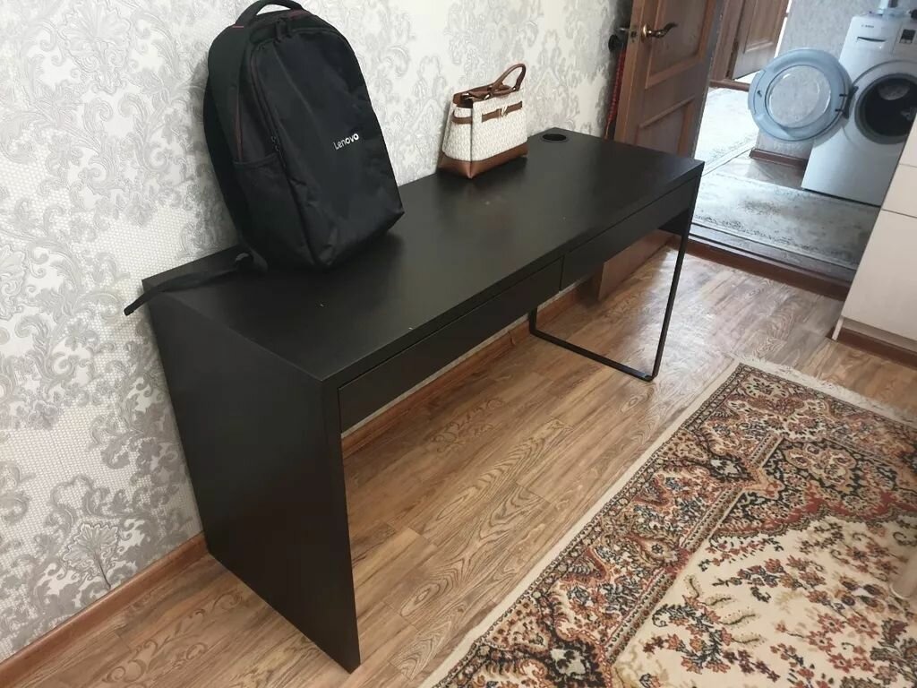 Письменный стол IKEA