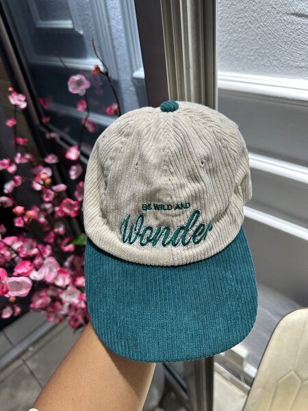 Casquette en velours côtelé