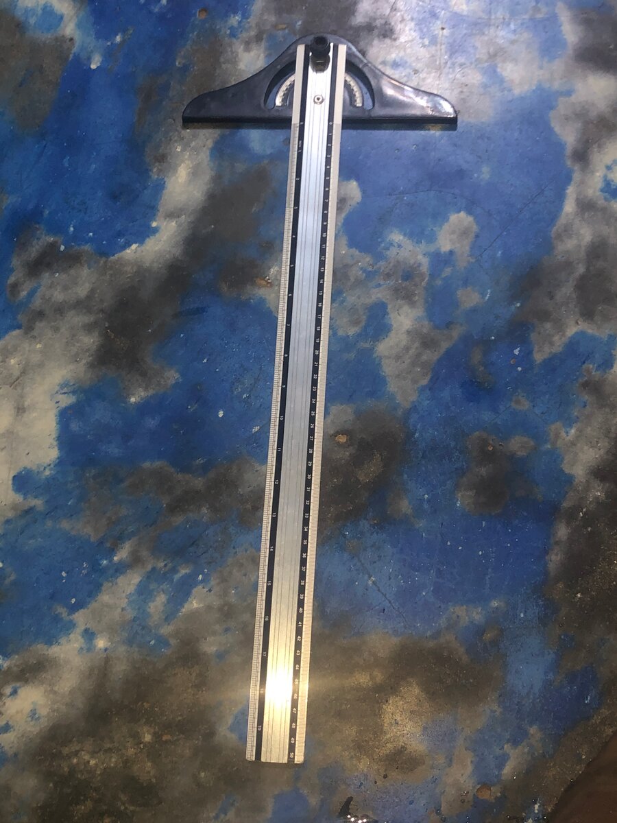 Équerre de marquage réglable