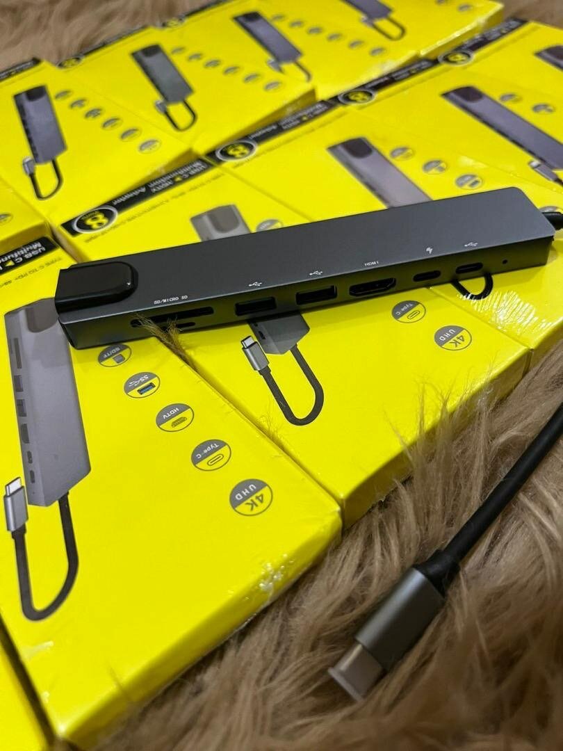 8 Ports Type-C USB Hub