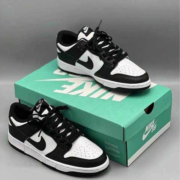 Nike SB Dunk Low Noir Blanc