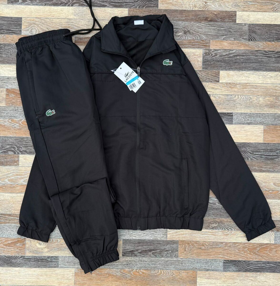 Survêtement sportif homme élégant