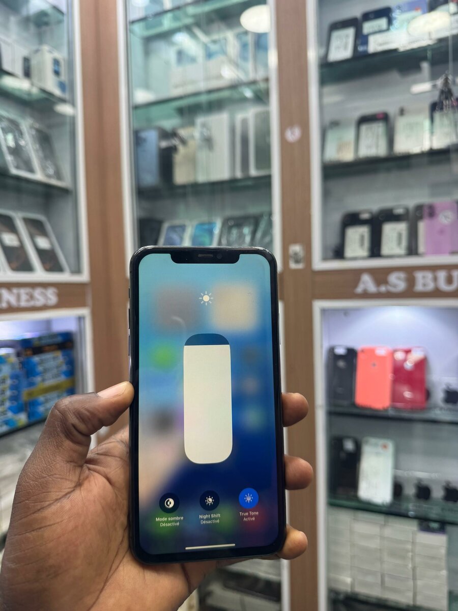 11 pro max 64Go sans ID