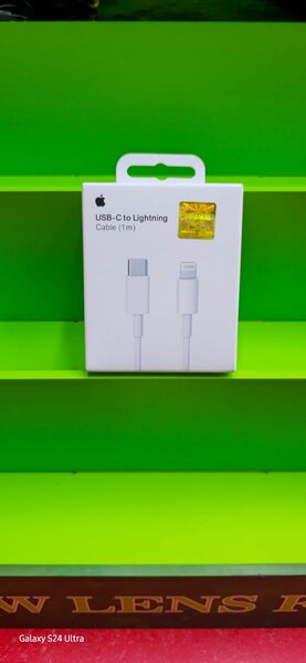 Кабель на IPone