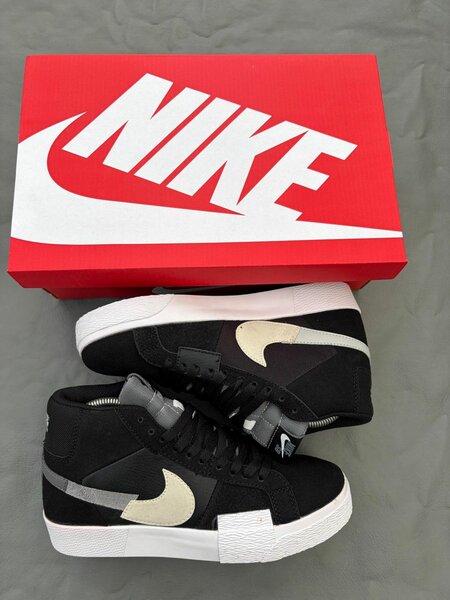 Nike Blazer Mid Noir