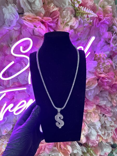 Necklace and pendant