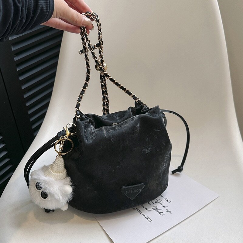 LADIES HANDBAGS- 24063