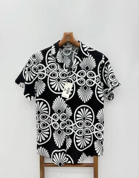 Chemise homme à rayures et motifs