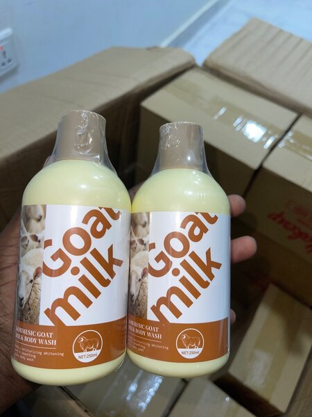 GOAT MILK SHOWER GEL