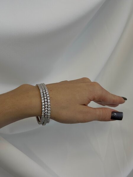 Серебряные браслеты с бриллиантом (муассанит)