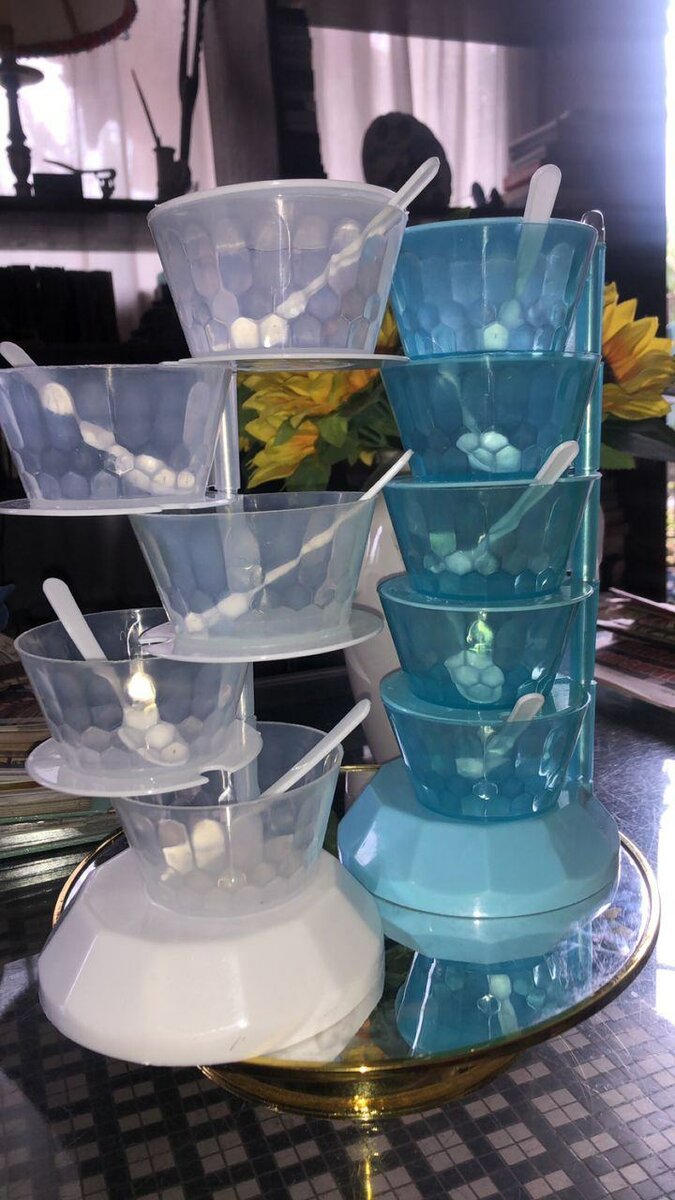 Ensemble de bols pour épices.