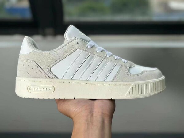 Basket adidas