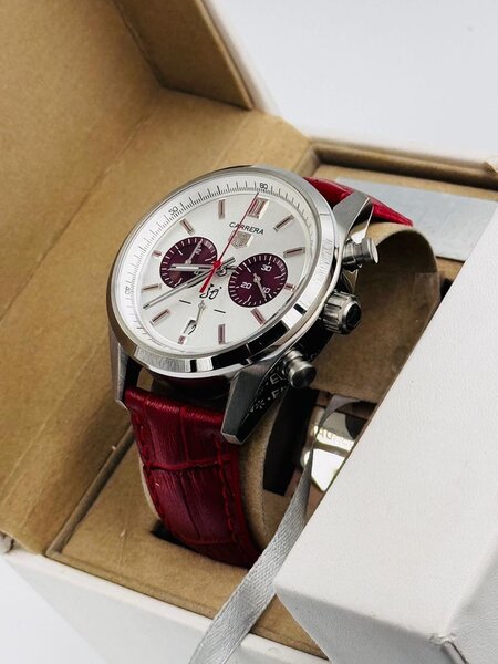 Montre cartier originale