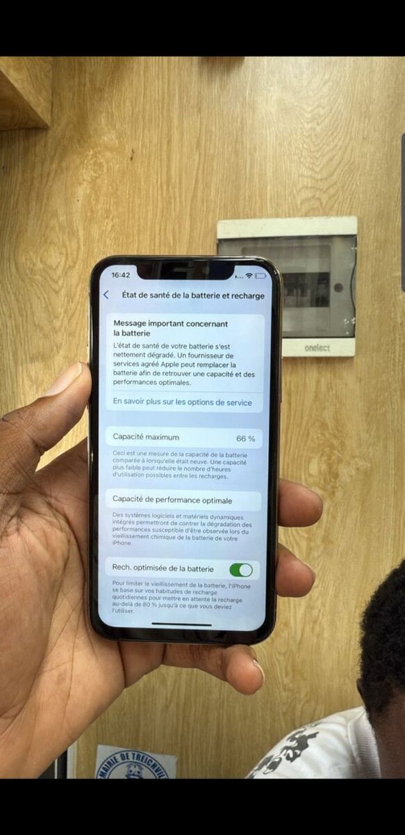 iPhone 11pro second main propr
