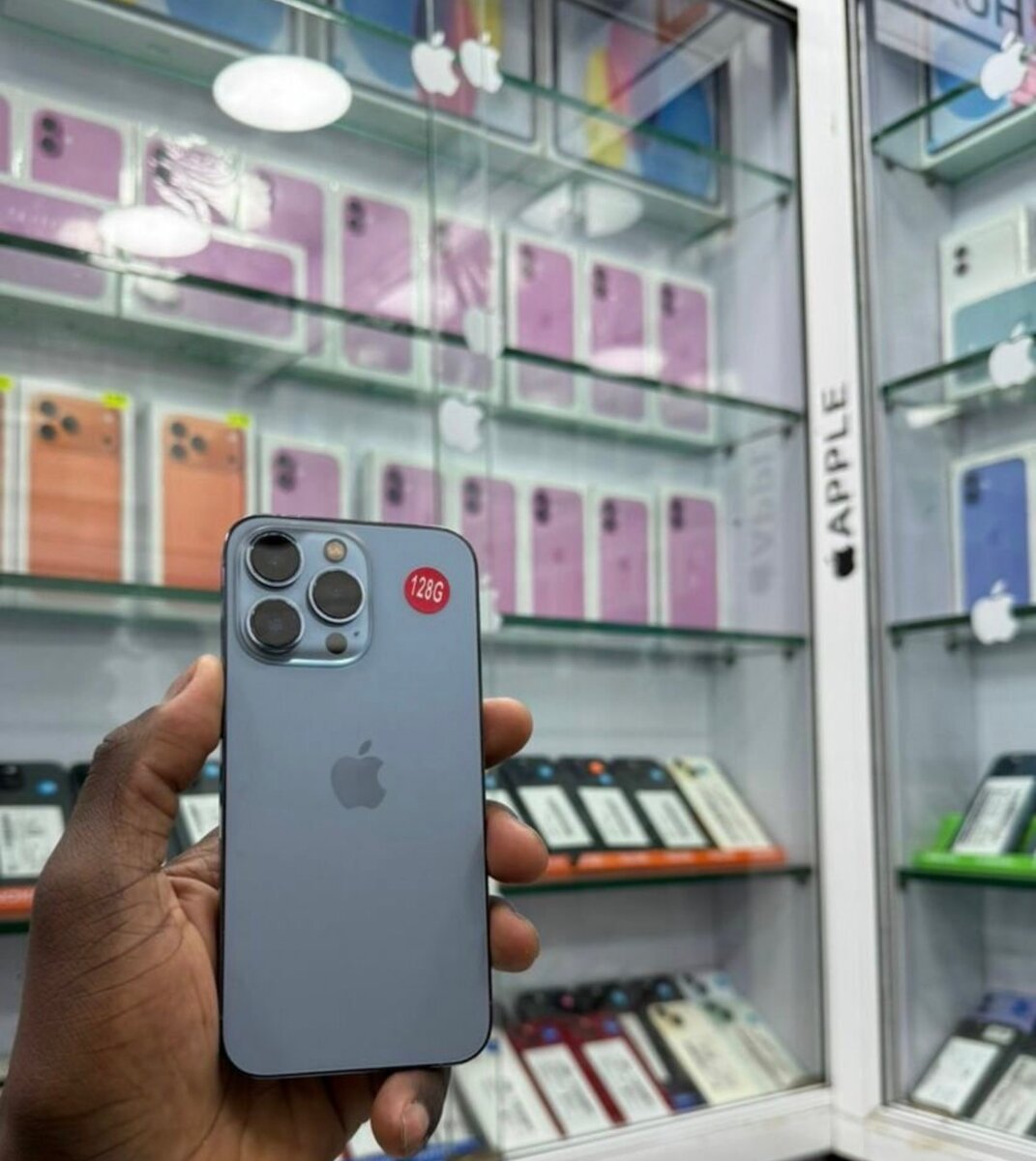 13 pro max Apple 128 Go