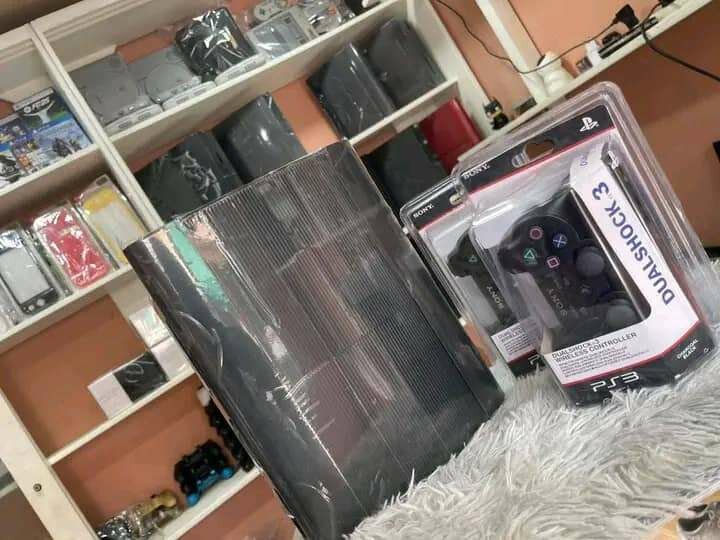 Console PS3 avec Manette