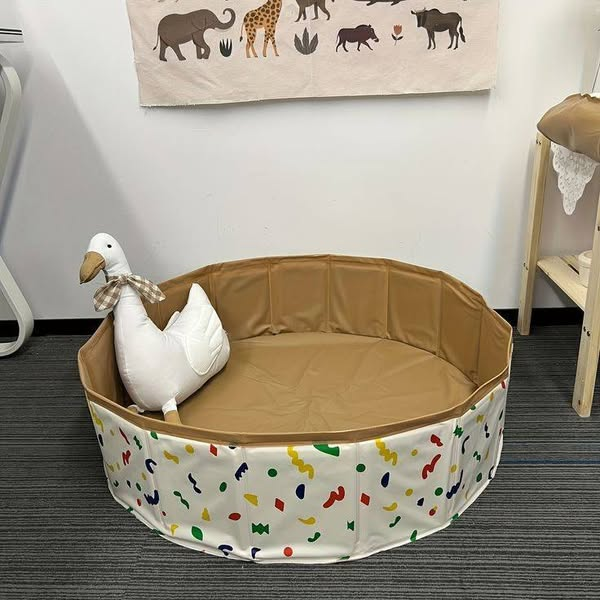 Foldable swimming pool for kids