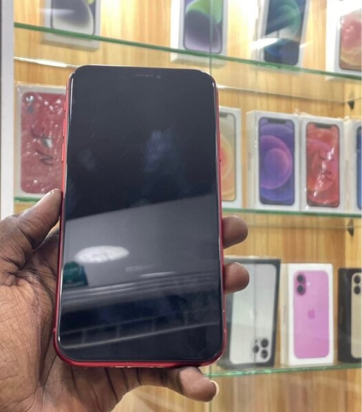 iPhone Rouge 128giga propose