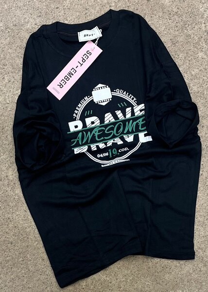 T-shirt noir "Awesome"