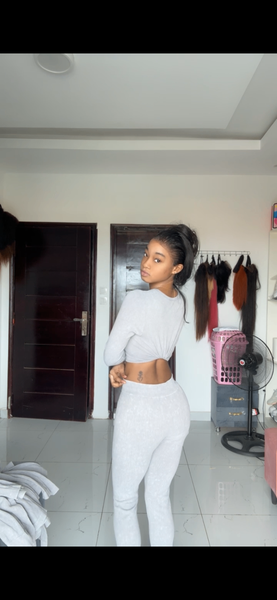 Ensemble de sport gris pour femme