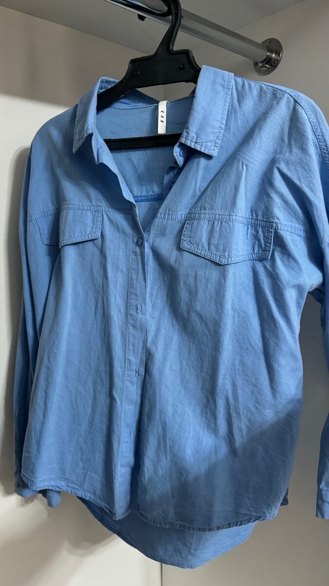 Синяя рубашка