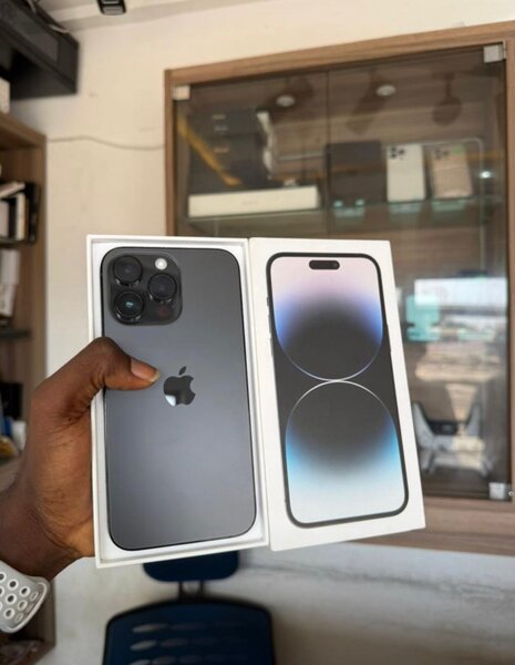 iPhone 14 pro max and 13 pro max