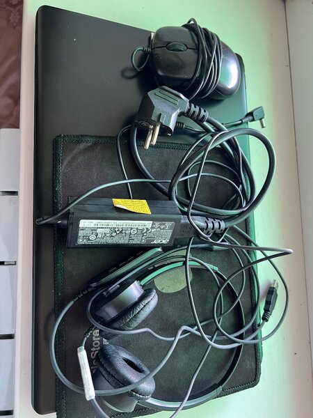 Ноутбук acer ,8гб .