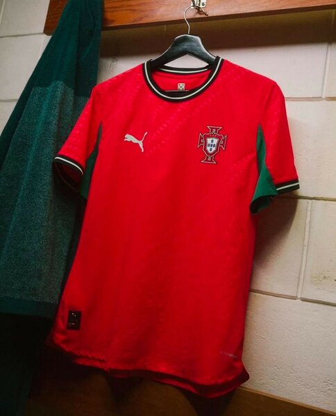 Maillot de foot Portugal rouge
