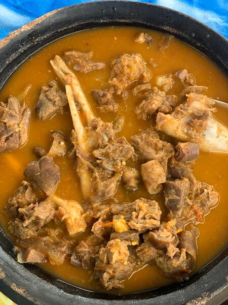 Cabri sauté et soupe